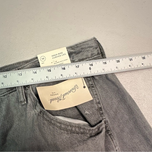 Universal Thread Women’s High-Rise Curved Leg Gray Denim Jeans Size 16 - Picture 7 of 9